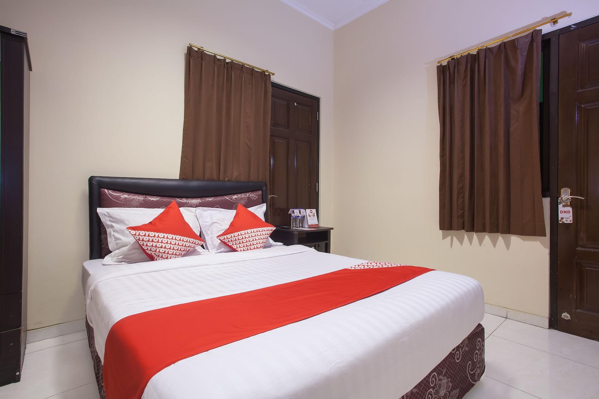 Reddoorz At Graha 99 Simomulyo Hotel Surabaya Bagian luar foto
