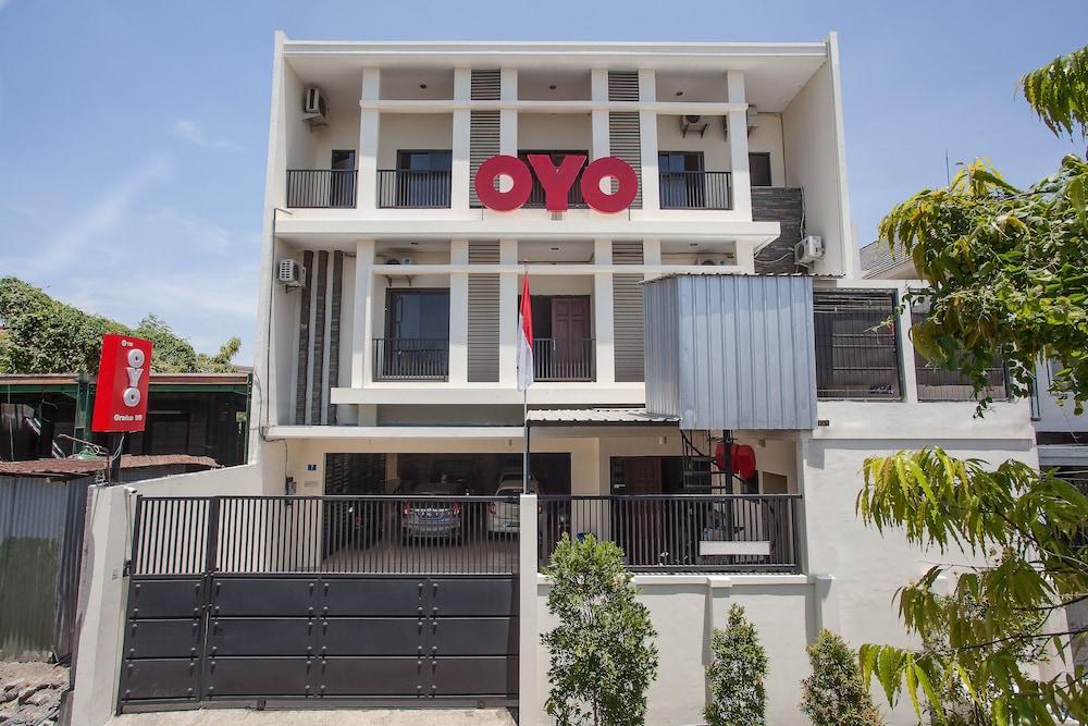Reddoorz At Graha 99 Simomulyo Hotel Surabaya Bagian luar foto